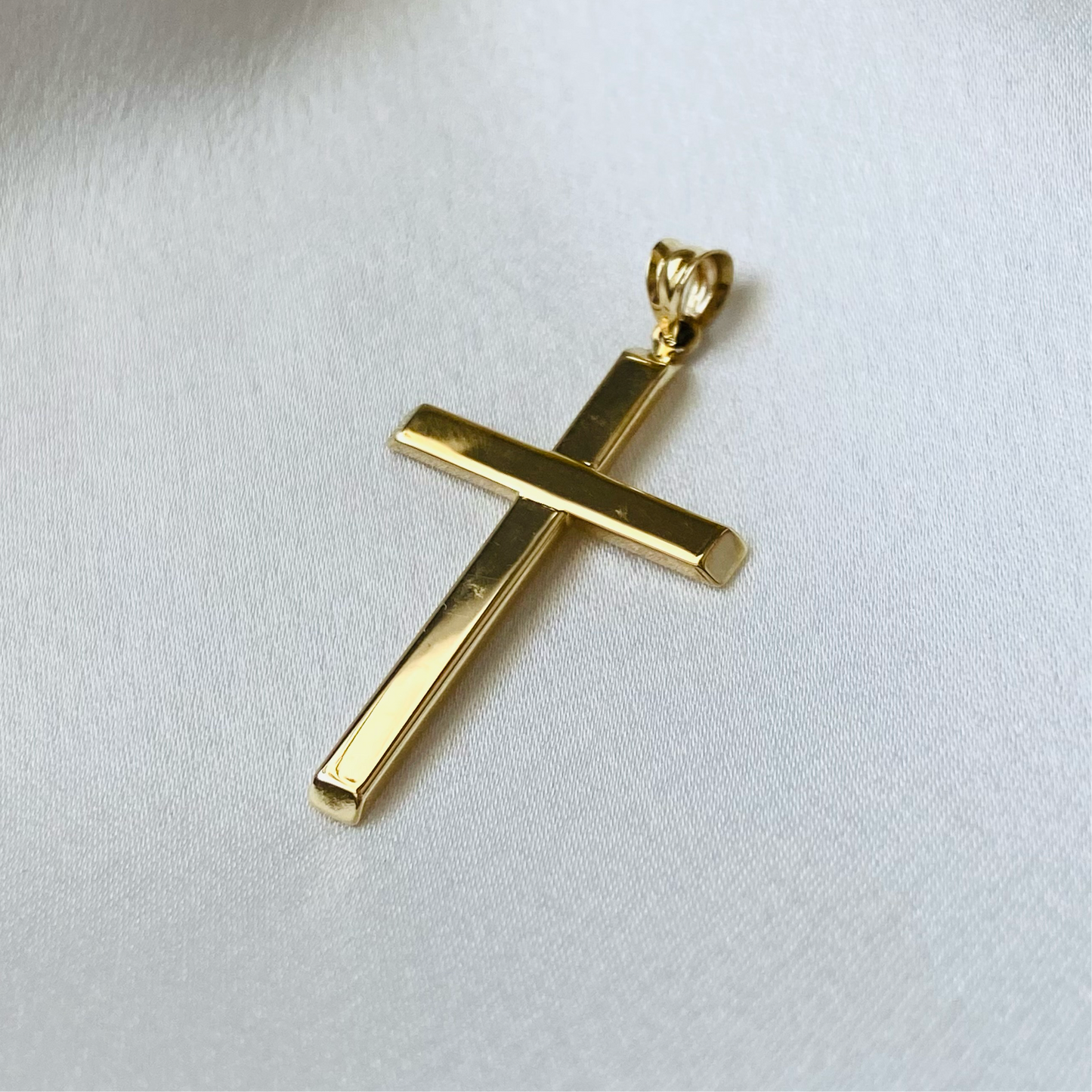 Cruz Larga con Orilla Chata 14k