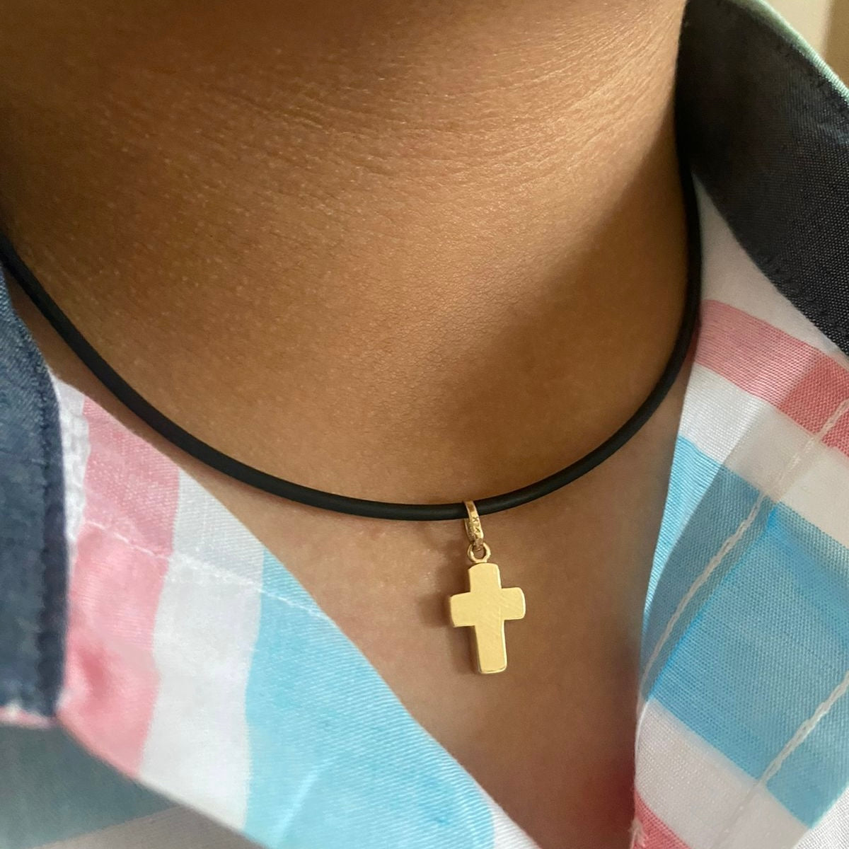 Cruz Sólida Oro Amarillo 14K