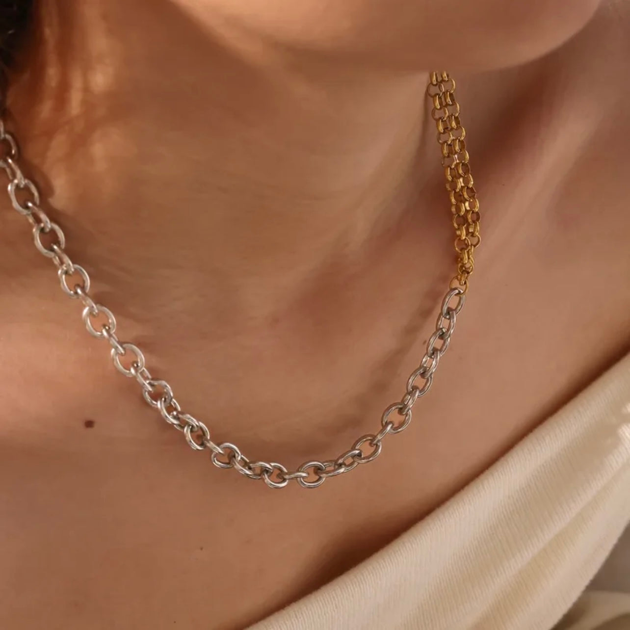 Bella Necklace